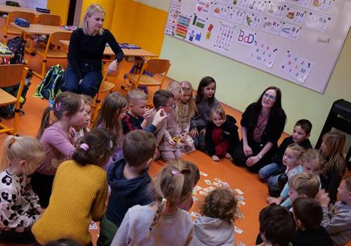 PŘEDŠKOLÁČCI VE ŠKOLE PŘED ZÁPISEM 